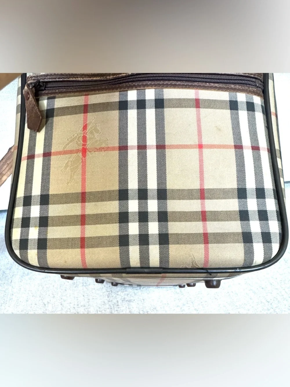 BURBERRYS Vintage Nova Check Travel Duffel Leather Lined Bag EUC